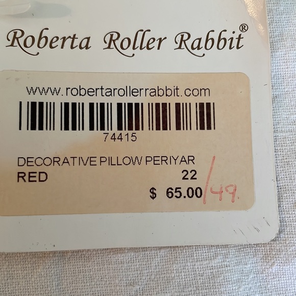 Roberta Roller Rabbit Big Cata pillow cover 22x22 - Picture 6 of 6